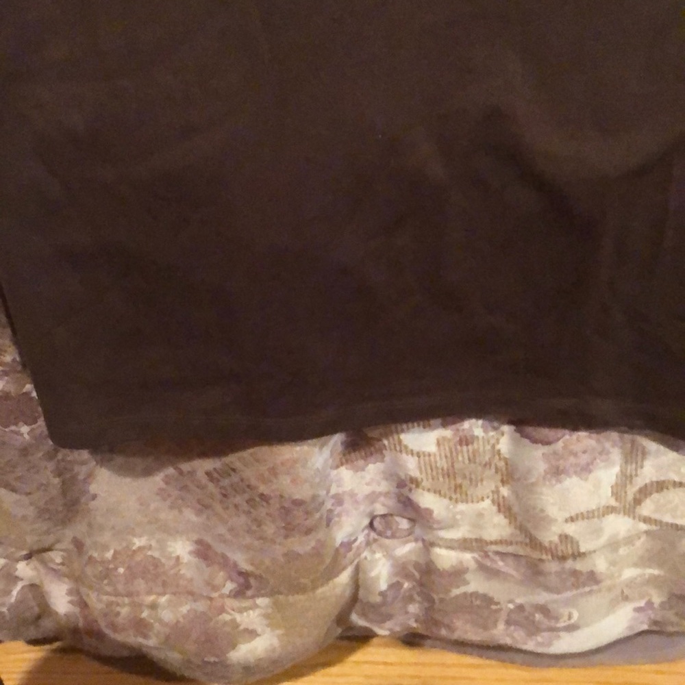 Top - Picture 2 of 4